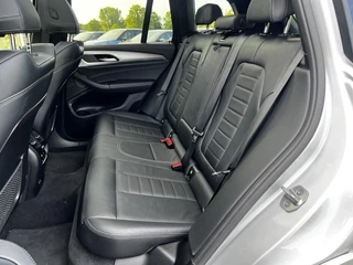BMW X3 BMW X3 M40i xDrive High Executive | LED | Trekhaak | Pano | 21
