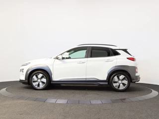 Hyundai Kona Hyundai Kona EV Premium 64 kWh | Trekhaak | Achteruitrijcamera | Dodehoek det - afbeelding nr 6