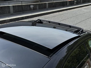 Mercedes-Benz C-Klasse Mercedes C-klasse C180 AMG Line | Pano | 19 inch | Leder - afbeelding nr 4