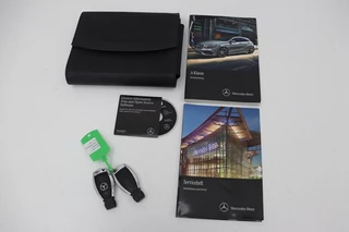 Mercedes-Benz A-Klasse Mercedes-Benz A-klasse 180 Urban | Stoelverwarming | Full LED |  Navigatie | Park Assist | Cruise control | Airco | Half leder | Sportstoelen - afbeelding nr 17