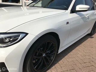 BMW 3 Serie BMW 3-serie Touring 330i Business Edition M-Pakket Electrische trekhaak 258PK dealer onderhouden - afbeelding nr 7