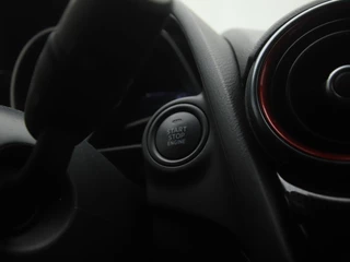 Mazda 2 Mazda 2 1.5 SkyActiv-G Homura automaat met all-weather banden : dealer onderhouden - afbeelding nr 28