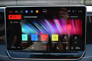 Volkswagen Passat 360°CAMERA/MASSAGE/TREKHAAK - afbeelding nr 26