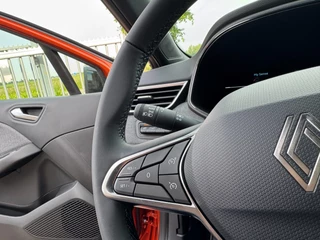 Renault Clio Renault Clio 1.0 TCe ECO-G 100 techno AUTOMAAT / CAMERA / NAVI / CARPLAY / ECC / ZGAN - afbeelding nr 16