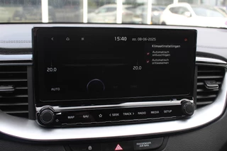 Kia Ceed Sportswagon Kia Ceed Sportswagon 1.5 T-GDi GT-Line / Camera / Apple CarPlay / Keyless / 17'' / Stuurverwarming / Getint glas / DAB / Stoelverwarming - afbeelding nr 24