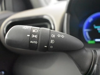 Toyota Yaris Cross Toyota Yaris Cross 1.5 Hybrid 130 Executive | Stuur en Stoelverwarming | PDC V+A | - afbeelding nr 20