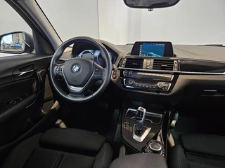 BMW 1 Serie BMW 1 Serie 118i Executive Sport / Sportstoelen / LED / NL Auto - afbeelding nr 15