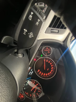 BMW 3 Serie BMW 3-serie Touring 318i Executive | LED | ELEKT ACHTERKLEP | NAVI | 18