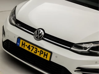 Volkswagen Golf 150Pk Automaat (DIGITAL COCKPIT, APPLE CARPLAY, GROOT NAVI, ALCANTARA, STOELVERWARMING, MASSAGE, CAMERA, GETINT GLAS, KEYLESS, ADAPTIVE CRUISE, NIEUWE APK - afbeelding nr 34