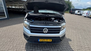 Volkswagen Crafter Volkswagen Crafter 2.0 TDI 75KW 102PK L3H3 EURO 6 AIRCO/ NAVIGATIE/ CAMERA/ CRUISE CONTROL/ 100% DEALERONDERHOUDEN - afbeelding nr 18