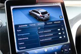 Mercedes-Benz C-Klasse Mercedes-Benz C-Klasse Estate 300e AMG | VOL OPTIE! | Burmester | HuD | Pano - afbeelding nr 30