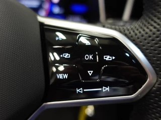 Volkswagen T-Roc Volkswagen T-Roc 1.0 TSI R-Line Business Airco Navi Carplay PDC VA Massage Full LED Adaptive Cruise Control Ambiente verlichting - afbeelding nr 15