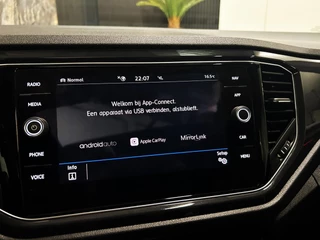 Volkswagen T-Roc Volkswagen T-Roc 1.5 TSI DSG R-Line|Pano|Virtual|Camera|BOMVOL - afbeelding nr 22
