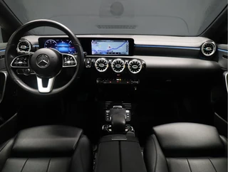 Mercedes-Benz CLA [SFEERVERLICHTING, CAMERA, VOL LEDER, STOELVERWARMING, BLUETOOTH, NAVIGATIE, CRUISE, CLIMATE, NIEUWSTAAT] - afbeelding nr 5