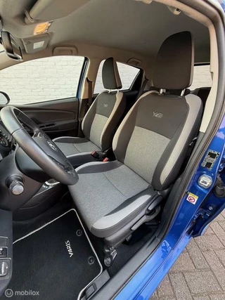 Toyota Yaris Toyota Yaris Hybrid 1.5 VVT-i 20th Edition - afbeelding nr 13