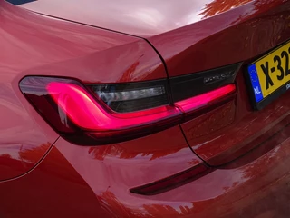 BMW 3 Serie BMW 3 Serie 330e 292PK M-perf. / BMW Individual / 2021 / LED - afbeelding nr 58