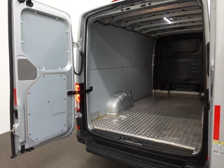 Volkswagen Crafter Volkswagen Crafter 102pk L3H2 / L2H1 Comfortline Executive+ Navigatie Cruise control Parkeersensoren Airco Euro6 - afbeelding nr 29