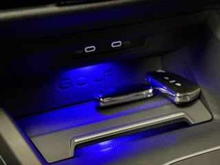 Volkswagen Golf Volkswagen Golf 8 2.0 TSI R 4MOTION Performance | Drift mode| Pano | AKRAPOVIC | Harman/Kardon | Stoelventilatie Side assist - afbeelding nr 33