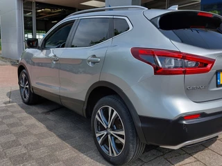 Nissan QASHQAI 1.2 DIG-T 116pk N-Connecta Design-Pack | Origineel NL | Navi | Clima | Cruise | Keyless Entry | Panoramadak | Pdc V+A+360 Camera | Rijstrook+Licht+Regensensor | Privacy Glass | 18''lm - afbeelding nr 42