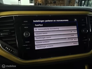 Volkswagen T-Roc Volkswagen T-Roc 1.5 TSI /Panoramadak / Acc / Lane / Carplay - afbeelding nr 31