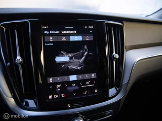 Volvo V60 Volvo V60 2.0 T6 Plug-in hybrid AWD Plus Bright Trekhaak - afbeelding nr 42