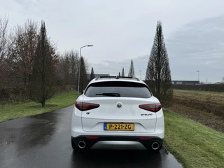 Alfa Romeo Stelvio Alfa Romeo Stelvio 2.0t Q4 Veloce 280pk, panodak, 20inch! - afbeelding nr 6