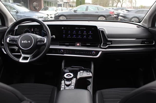 Kia Sportage Kia Sportage 1.6 T-GDi Plug-in Hybrid AWD DynamicPlusLine / Trekhaak / Panoramadak / Camera / 19'' / Matrix LED / Keyless / Virtual Cockpit / Dodehoek / DAB / Stuurverwarming - afbeelding nr 2