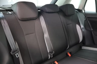 Škoda Kamiq Škoda Kamiq 1.5 TSI ACT Style | Two-Tone! - afbeelding nr 16