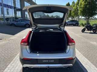 Volvo V40 Volvo V40 Cross Country 2.0 T3 Nordic+ | Standkachel | BLIS | Stoelverwarming | Trekhaak | On Call - afbeelding nr 16