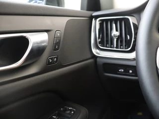 Volvo V60 Volvo V60 T6 AWD Plus Dark | Trekhaak | Panoramadak | Dodehoekdetectie | - afbeelding nr 31