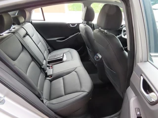Hyundai IONIQ Hyundai IONIQ 1.6 GDI PHEV Premium Leder Open Dak Trekhaak 2019 - afbeelding nr 42