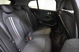 BMW 1 Serie CAMERA/CARPLAY/PANORAMADAK - afbeelding nr 19