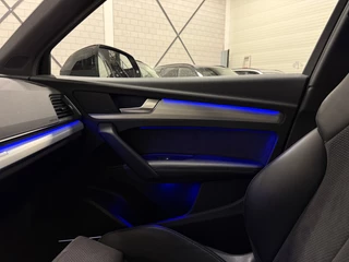 Audi Q5 Audi Q5 55 TFSI e quattro Competition 367PK S-Line PANO/LUCHTVERING/TREKHAAK/360CAMERA/MASSAGE/KEYLESS/MATRIX/VIRTUAL/CARPLAY/SFEER/19