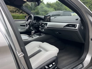 BMW M5 BMW M5 4.4 V8 600 PK X DRIVE CARBON M-DRIVER PACK HUD HK - afbeelding nr 4