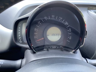 Toyota Aygo Toyota Aygo 1.0 VVT-i x-play Lm.Velgen.Camera.Airco.Electr.pakket.Apple carplay - afbeelding nr 10