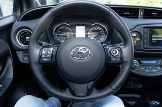 Toyota Yaris Toyota Yaris 1.5 Hyb. Executive - afbeelding nr 17