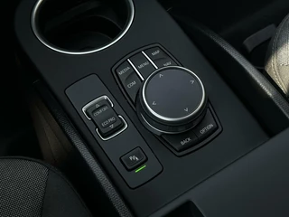 BMW i3 BMW i3 120Ah 42 kWh, PANO, NAVI, CRUISE, LED, ECC-AIRCO, CAMERA, STOELVERWARMING, LICHTMETAAL 18