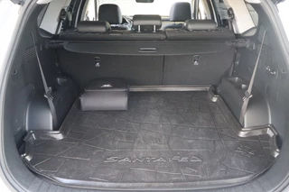 Hyundai Santa Fe Hyundai Santa Fe 1.6 T-GDI PHEV Premium Sky | Open Dak | 7 Persoons - afbeelding nr 24