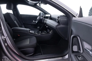 Mercedes-Benz CLA Mercedes-Benz CLA 200 Limousine | NAVI | CAMERA | ECC | VELGEN - afbeelding nr 6