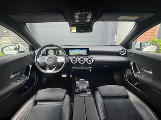Mercedes-Benz A-Klasse Mercedes-Benz A-Klasse 200 163PK AMG Night Sfeer Apple-Carplay 19'' - afbeelding nr 16
