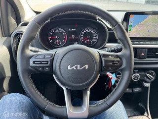Kia Picanto Kia Picanto 1.0 67pk Automaat  Stoel en Stuur verwarming ,  Navigatie / Apple carplay  / Android auto , Achteruit camera , Bluetooth , Priveglas , Chrome handgrepen , Sport Velgen ,  9.500km !! - afbeelding nr 21