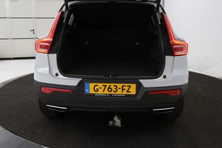 Volvo XC40 Volvo XC40 1.5 T3 R-Design | Stoel & stuurverwarming |  Trekhaak | Camera | Navigatie | Achterbankverwarming | Leder/Alcantara | Full LED - afbeelding nr 12