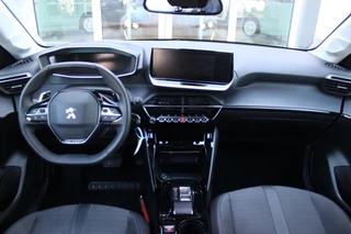 Peugeot 208 Peugeot 208 1.2 100PK AUTOMAAT ALLURE PACK | NAVIGATIE | ACHTERUITRIJ CAMERA | APPLE CARPLAY/ANDROID AUTO | LED KOPLAMPEN | LICHTMETALEN VELGEN 16