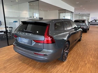 Volvo V60 Volvo V60 B4 Essential Edition | Climate Pack | Achteruitrijcamera | - afbeelding nr 4