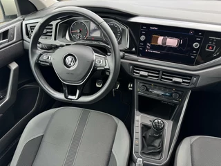 Volkswagen Polo Volkswagen Polo 1.0 TSI Highline 116 pk LED Stlvw CarPlay Cruise Navi Climatic Garantie PDC - afbeelding nr 15