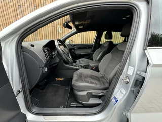 SEAT Ateca Seat Ateca 1.4 EcoTSI Xcellence Automaat | Navigatie | LED | Trekhaak elektrisch uitklapbaar | Sfeerverlichting | Achteruitrijcamera | Alcanatara | Apple Carplay | Parkeersensoren achter - afbeelding nr 9