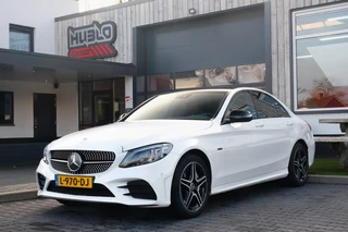 Mercedes-Benz C-Klasse 300 e AMG Line Pano, Leder, Origineel NL, Sfeerverlichting.