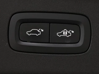 Polestar 2 Polestar 2 Long Range Dual Motor Launch Edition 78kWh |  Panoramadak | Trekhaak | Stoel & stuurverwarming | 360 camera | Adaptive cruise | Harman/Kardon | Carplay - afbeelding nr 12