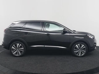 Peugeot 3008 Peugeot 3008 1.2*GT Line*CARPLAY*NAVI*CRUISE*KEYLESS*FULL-LED* - afbeelding nr 5