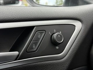 Volkswagen Golf Volkswagen Golf 1.0 TSI Trendline 2e Eigenaar,Carplay,Navi,Clima,Cruise,Pdc V+A,Apk tot 03-2027 - afbeelding nr 28